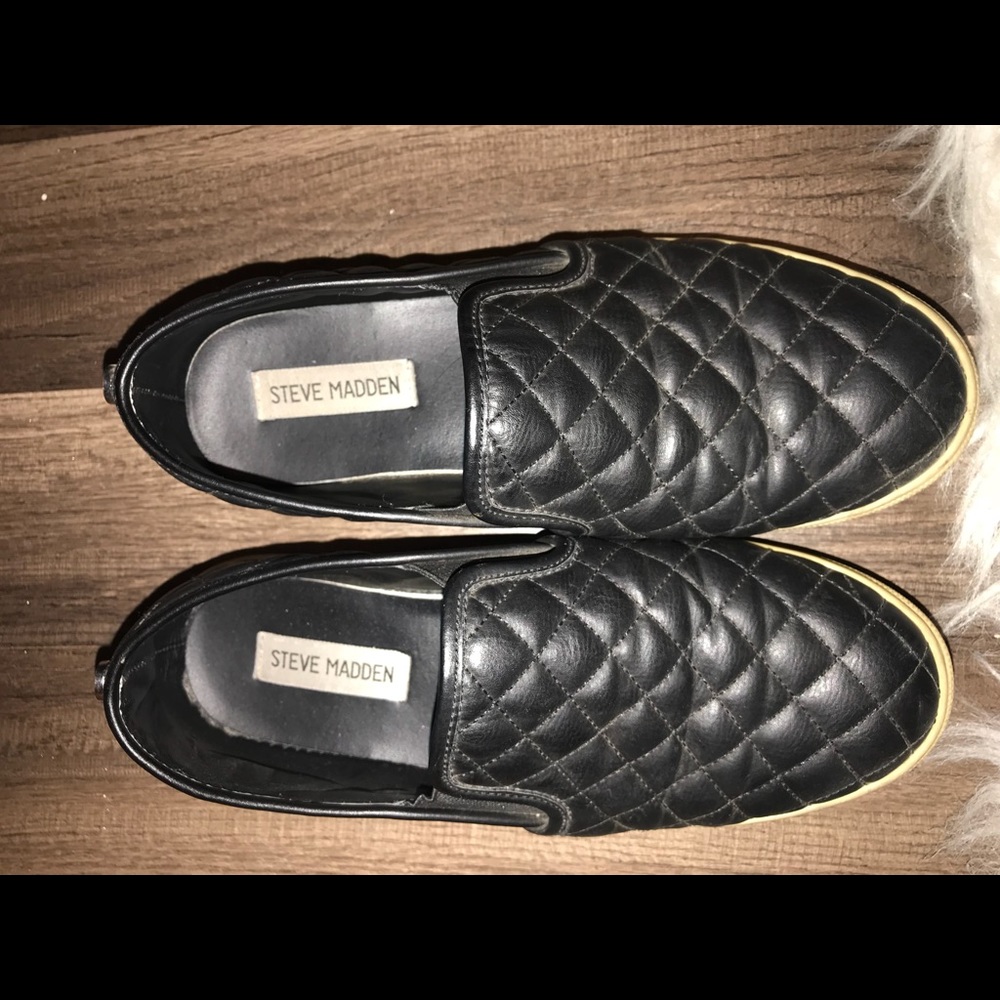 Steve Madden slide on shoes